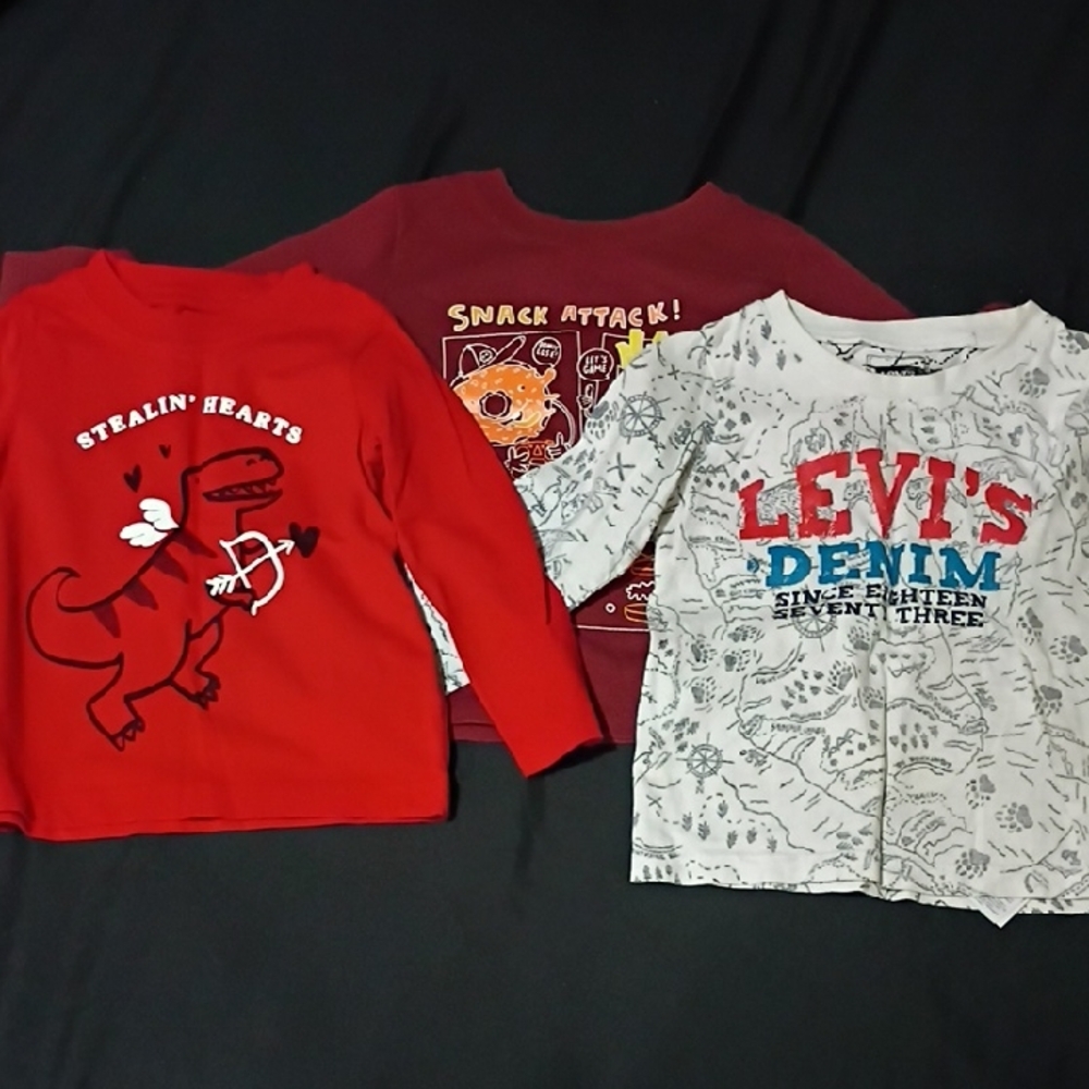 Levi's White Long Sleeve Tee with Red & Blue Logo